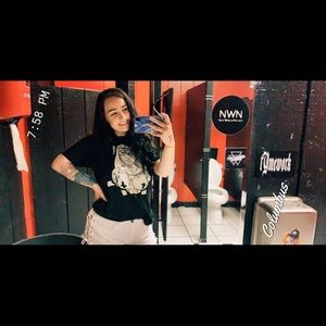 Meet your Posher, Destiny